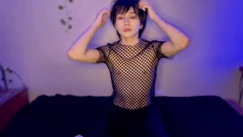 rennuts online show from December 8, 9:19 pm