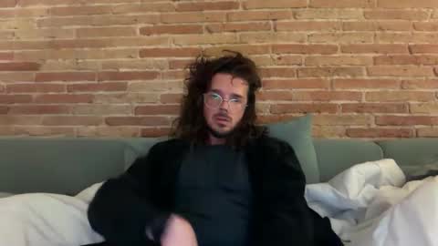 Renzo online show from April 17, 3:59 pm