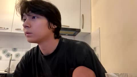 Aiqo online show from October 28, 8:40 am