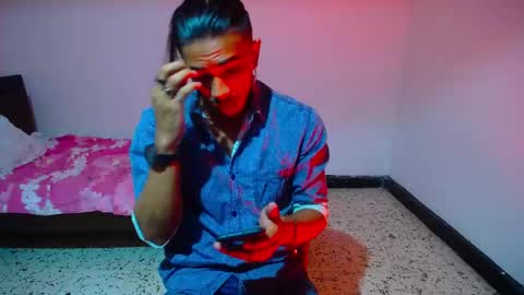 Snapshot of restrainged chatting on December 11, 3:24 am Rest online show from December 11, 3:24 am