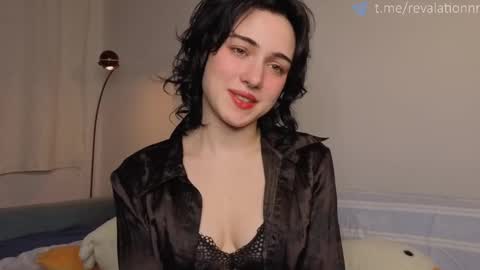 Ewiwi online show from February 12, 3:29 pm