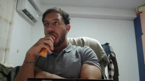 Chris online show from December 18, 8:47 pm