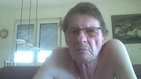 Snapshot of revoir chatting on November 7, 1:22 pm Chris online show from November 7, 1:22 pm