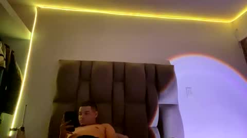 Rexa y blade  online show from September 30, 6:29 am