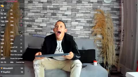 Snapshot of rey_masterhot chatting on November 10, 7:24 pm reymasterhot online show from November 10, 7:24 pm