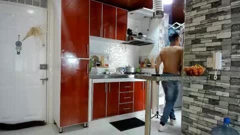 Snapshot of rey_masterhot chatting on November 24, 7:24 pm reymasterhot online show from November 24, 7:24 pm