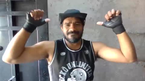 reydiaz665636 online show from April 8, 3:56 pm