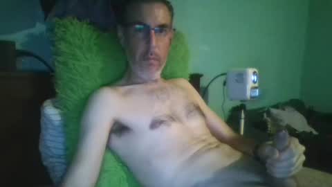 reyes_albert2006 online show from September 12, 11:43 am