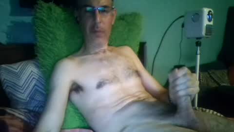 Snapshot of reyes_albert2006 chatting on July 26, 10:00 am reyes_albert2006 online show from July 26, 10:00 am