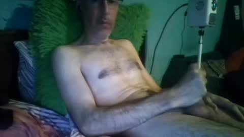 Snapshot of reyes_albert2006 chatting on July 27, 11:28 am reyes_albert2006 online show from July 27, 11:28 am