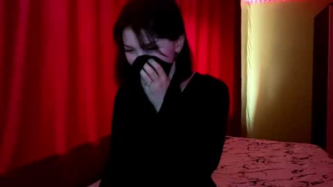 reylesex online show from May 17, 2:13 pm
