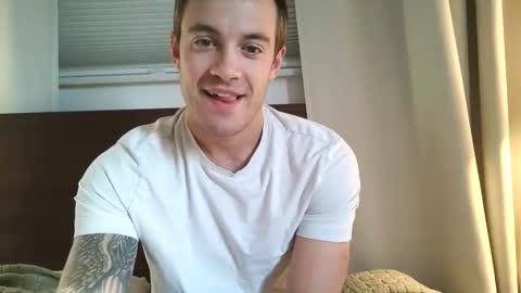 Snapshot of rguy114 chatting on December 14, 1:49 pm Ryan online show from December 14, 1:49 pm