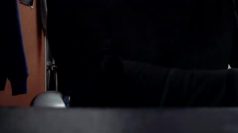 Snapshot of rhh33 chatting on January 10, 6:28 pm Rob online show from January 10, 6:28 pm