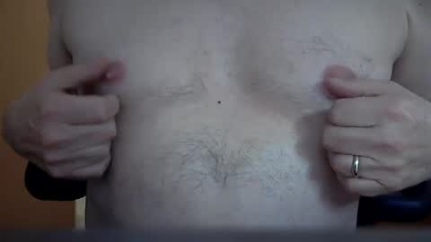 Snapshot of rhh33 chatting on February 25, 4:00 pm Rob online show from February 25, 4:00 pm