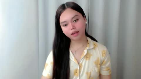 Snapshot of rhianne_fuckdoll chatting on October 22, 3:29 am rhianne_fuckdoll online show from October 22, 3:29 am