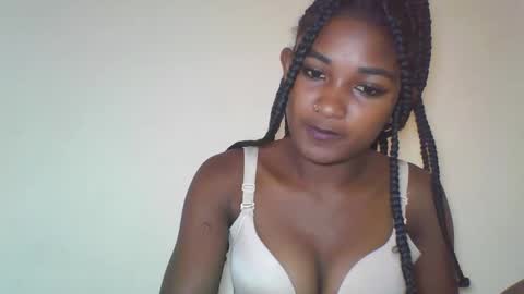 Snapshot of rhoanna chatting on May 31, 8:32 am rhoanna online show from May 31, 8:32 am