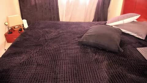 Rhonda online show from November 11, 9:04 pm