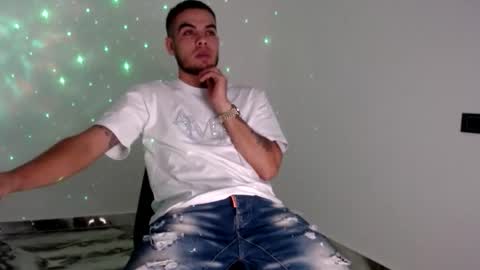 juan online show from April 12, 5:01 am