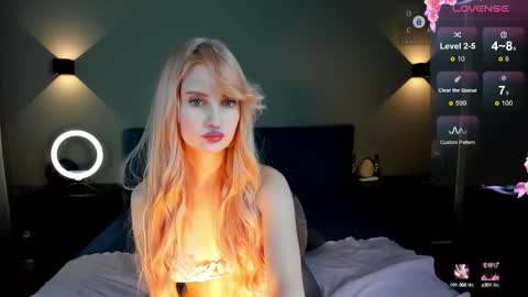 Ria Woods online show from September 26, 5:06 pm