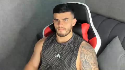 Snapshot of ricardogonzalez666 chatting on January 14, 2:40 am ricardogonzalez666 online show from January 14, 2:40 am