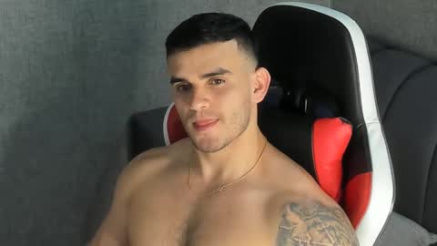 Snapshot of ricardogonzalez666 chatting on February 5, 3:45 am ricardogonzalez666 online show from February 5, 3:45 am