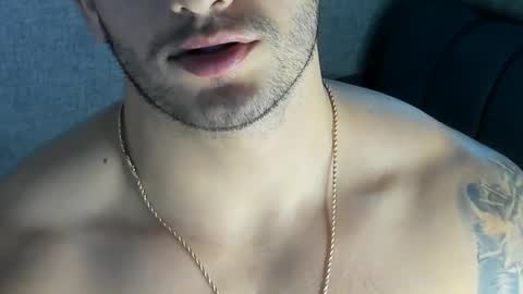 Snapshot of ricardogonzalez666 chatting on February 8, 2:36 am ricardogonzalez666 online show from February 8, 2:36 am