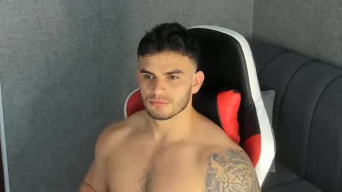 Snapshot of ricardogonzalez666 chatting on February 16, 7:38 pm ricardogonzalez666 online show from February 16, 7:38 pm