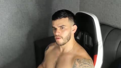 Snapshot of ricardogonzalez666 chatting on March 10, 1:01 am ricardogonzalez666 online show from March 10, 1:01 am