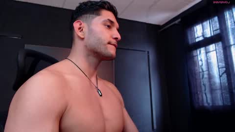Snapshot of richard_milleer chatting on April 28, 3:39 pm Ricardo online show from April 28, 3:39 pm
