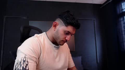 Snapshot of richard_milleer chatting on May 7, 5:07 pm Ricardo online show from May 7, 5:07 pm