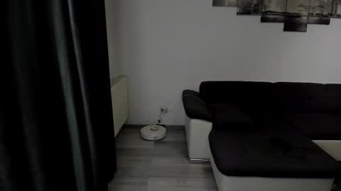 RichardDarell online show from October 8, 4:43 am