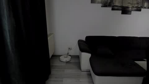 RichardDarell online show from October 28, 5:33 am