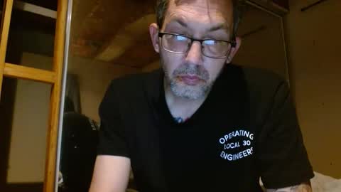 Snapshot of richi3richny chatting on May 10, 5:56 am Richie online show from May 10, 5:56 am