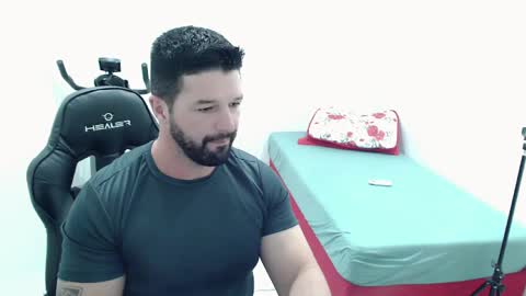 Snapshot of richrolland chatting on February 19, 9:36 pm Rickseduction online show from February 19, 9:36 pm