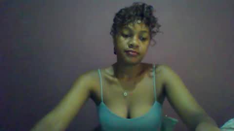 ricie001 online show from May 6, 12:21 pm