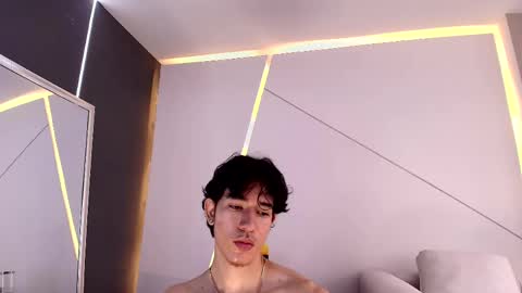 Snapshot of rick_flame06 chatting on May 13, 2:14 pm rick_flame06 online show from May 13, 2:14 pm