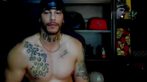 Snapshot of rickg_oficial chatting on October 22, 12:11 am RICKG online show from October 22, 12:11 am