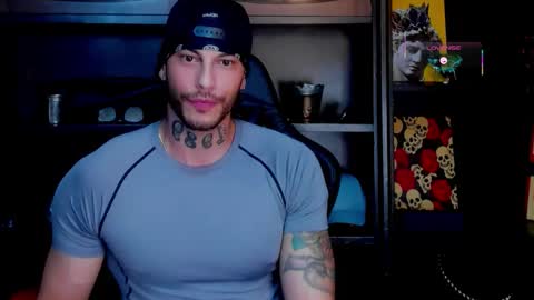 Snapshot of rickg_oficial chatting on October 31, 12:22 am RICKG online show from October 31, 12:22 am