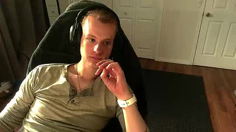Snapshot of rickgosling chatting on June 8, 1:28 am rickgosling online show from June 8, 1:28 am