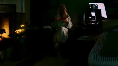 PINK HOLE TWINK online show from January 7, 6:48 am