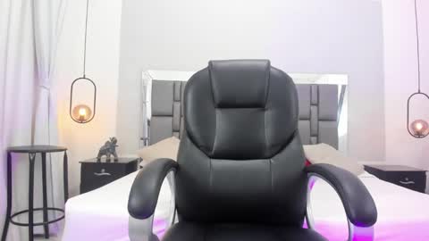 Ricky  online show from December 7, 4:58 pm