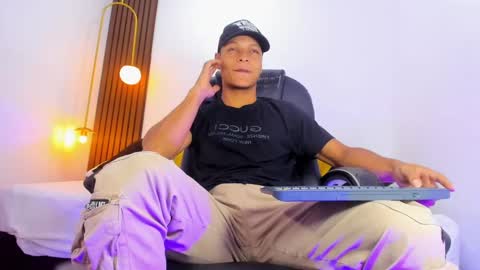 Ricky  online show from February 14, 7:44 pm