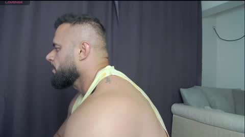 Snapshot of rickymiami1 chatting on June 28, 7:09 pm rickymiami1 online show from June 28, 7:09 pm