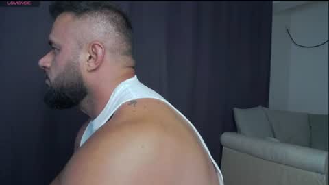 Snapshot of rickymiami1 chatting on July 19, 7:06 pm rickymiami1 online show from July 19, 7:06 pm