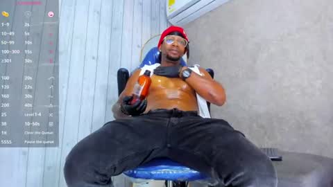 Snapshot of ricobrown777 chatting on July 17, 12:23 pm RicoBrowm online show from July 17, 12:23 pm
