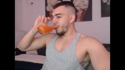 Snapshot of riderrandy chatting on September 30, 10:37 pm Rider Randy online show from September 30, 10:37 pm