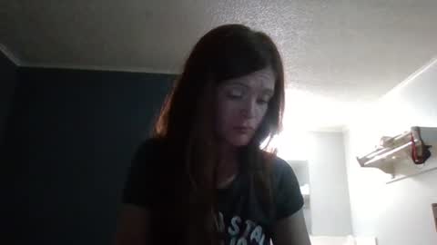 ridinghoodred online show from April 29, 5:22 am