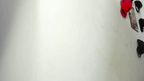 Rihanna hotx online show from April 2, 3:15 am