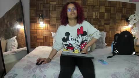 Sara online show from September 25, 10:08 am