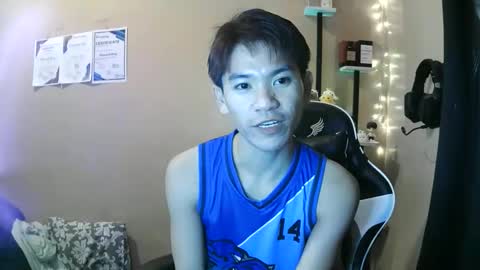 riiichie12 online show from February 22, 3:43 pm